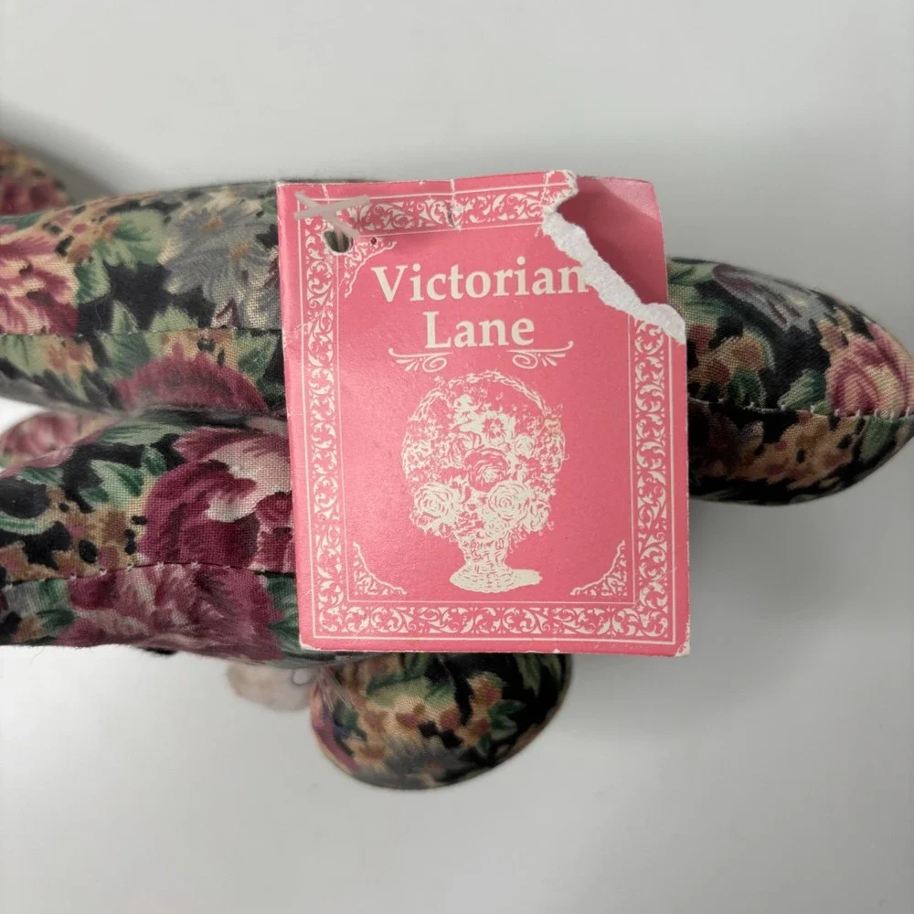 VTG 90s Victorian Lane Cat Plush Door Hang Stuffed Animal‎ Kitty Cottage Kitschy